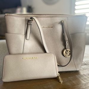 Michael Kors Matching Purse and Wallet